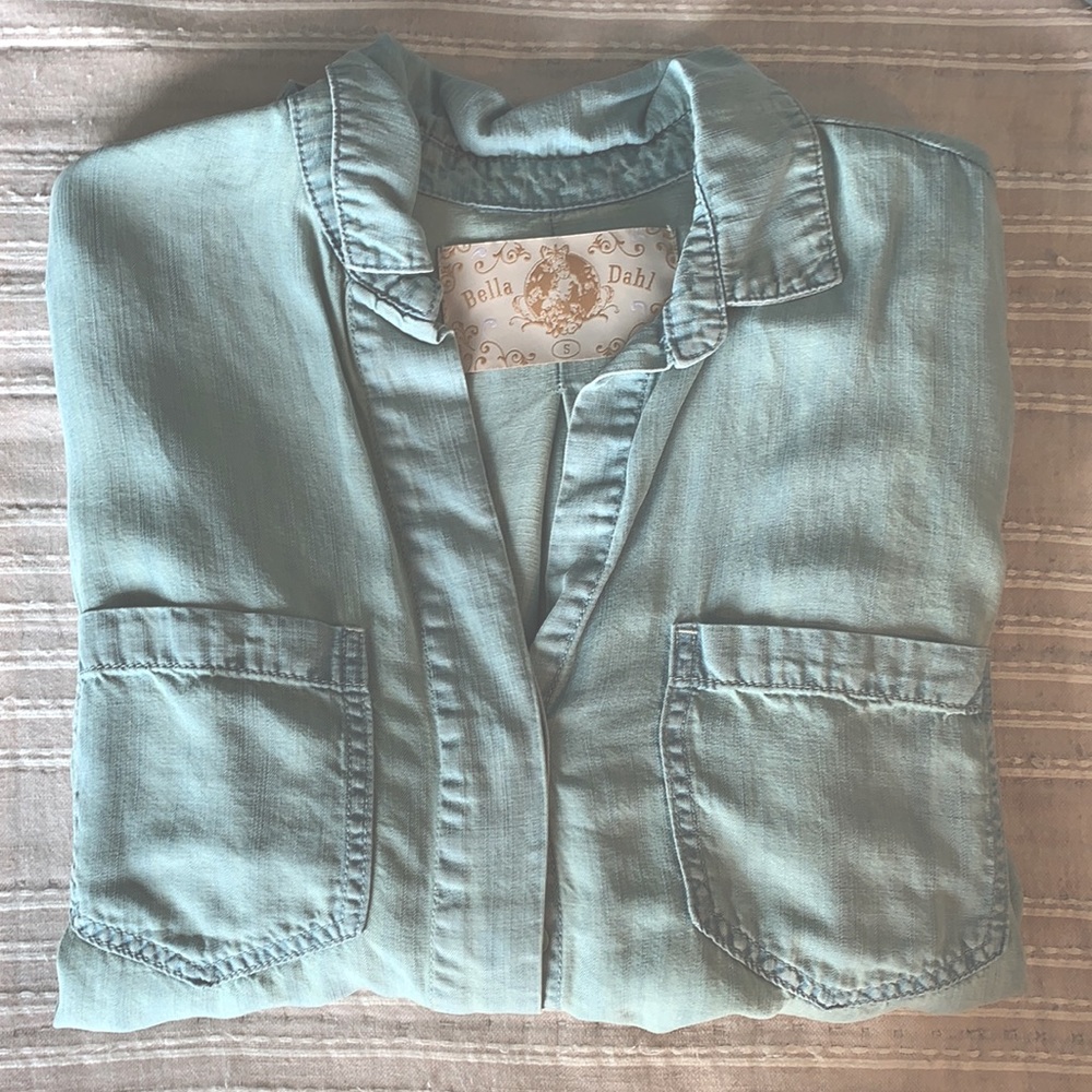 Bella Dahl chambray shirt with split hem